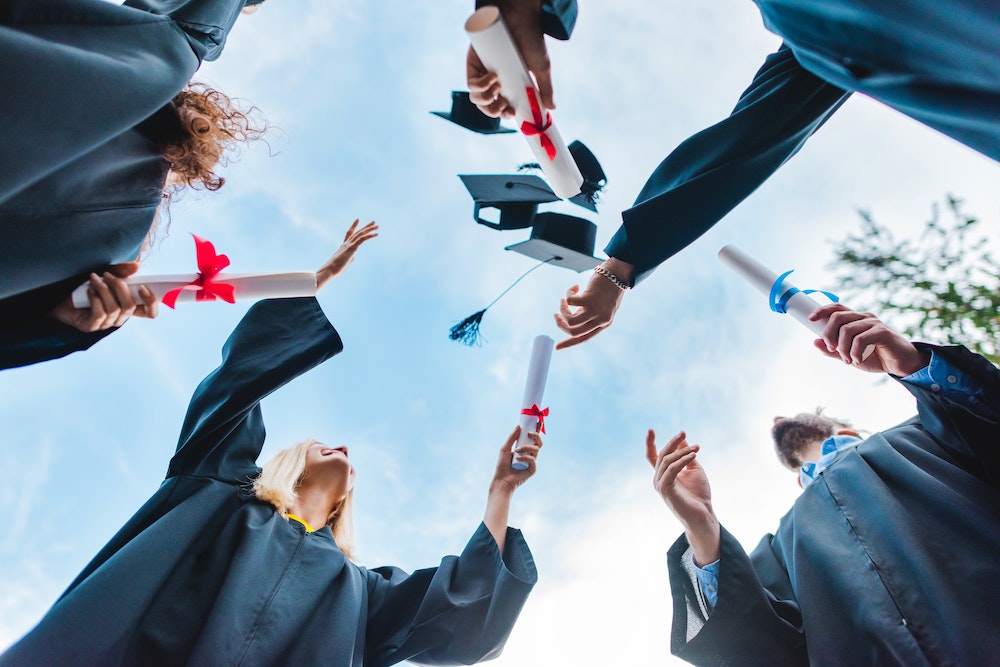 Décrocher son Diplôme d'Assistant de Vie aux Familles (ADVF): un parcours clé pour soutenir les personnes dépendantes