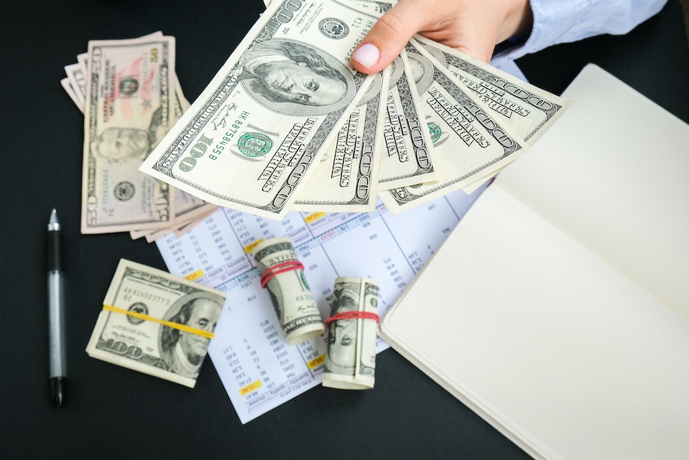 Calculer complément salaire avec Mgen : tout savoir sur les modalités et les avantages